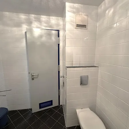 Monteurwohnung Zu Vermieten *